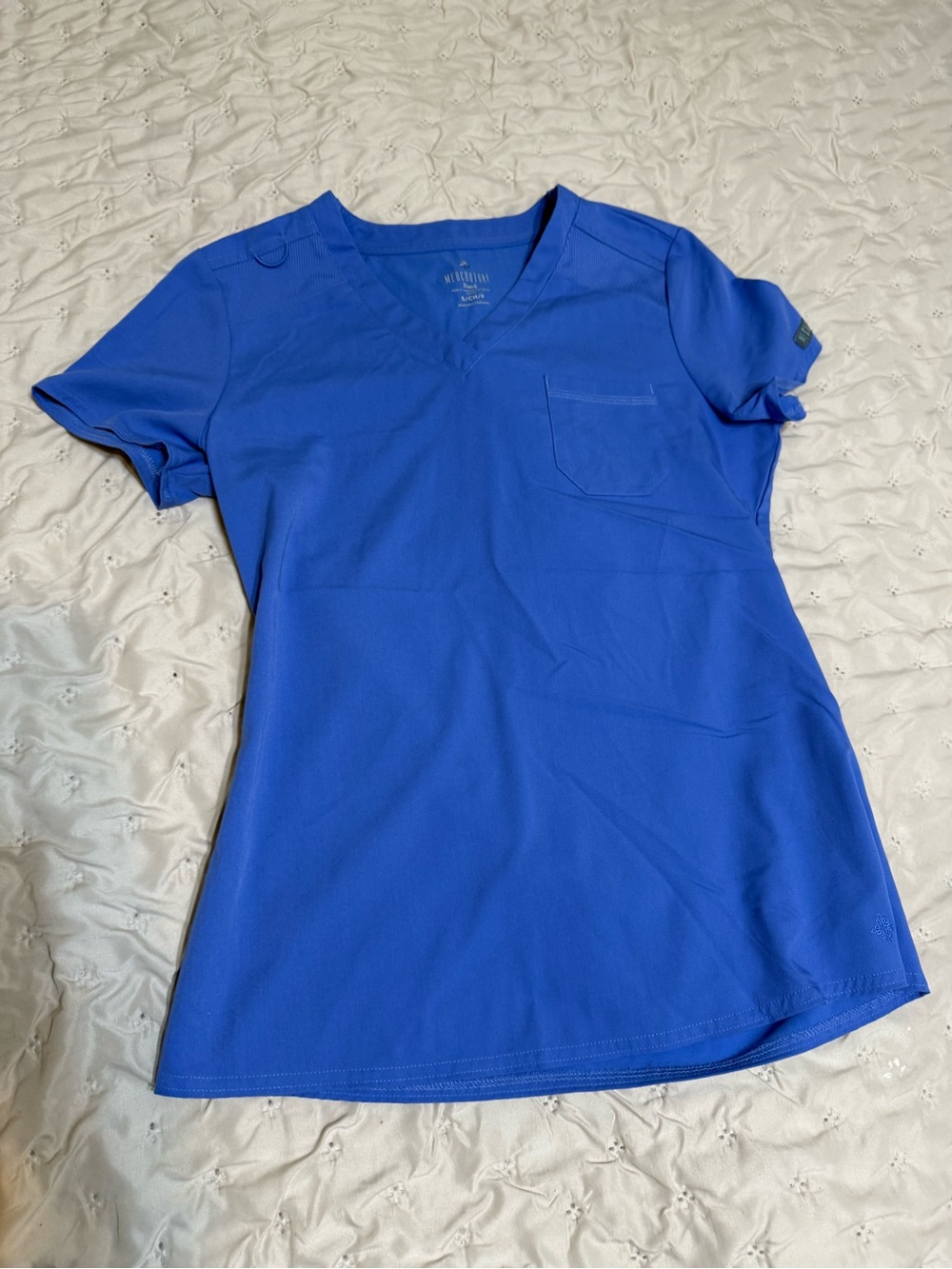 Med Couture Women’s Ceil Blue V-Neck Short Sleeve Scrub Top